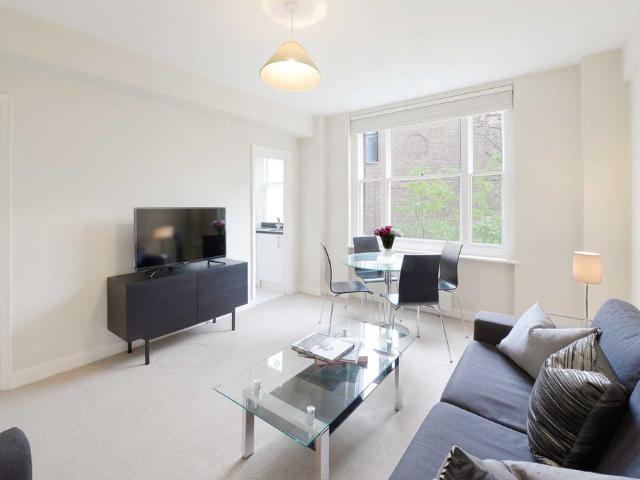 Apartment for rent in Mayfair, Greater London