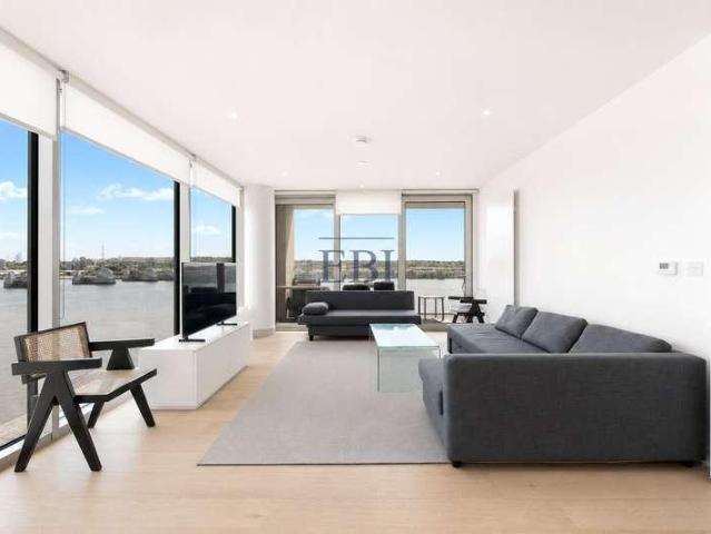 House for rent in Silvertown, Greater London
