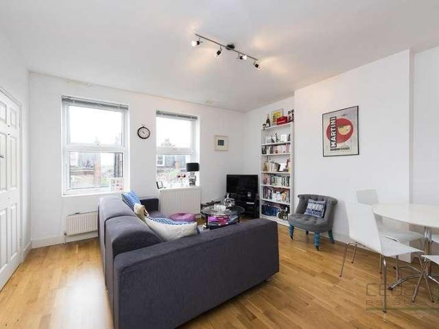Apartment for rent in South Hampstead, Greater London