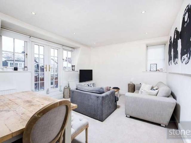 Apartment for rent in Chalk Farm, Greater London