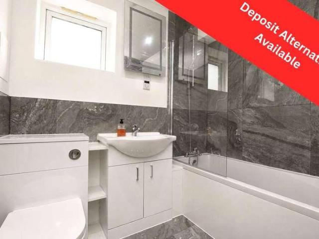 House for rent in Rush Green, Greater London