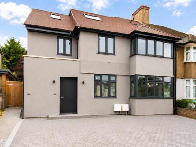 Apartment for rent in Golders Green, Greater London