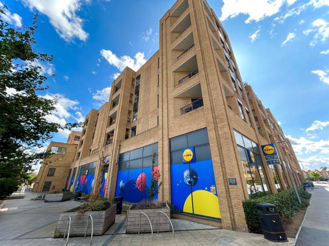 Apartment for rent in Hackbridge, Greater London