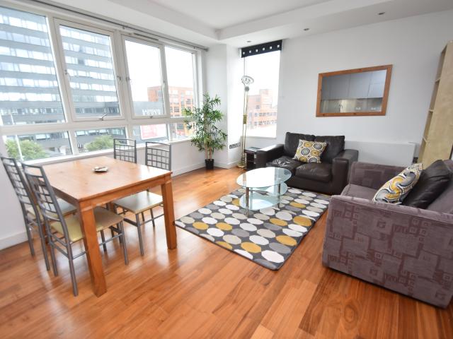 Apartment for rent in Falcon Lodge, Wales