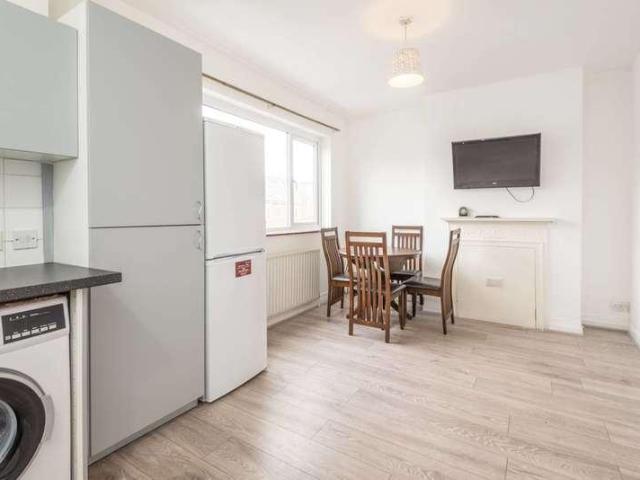 Apartment for rent in Colindale, Colindale