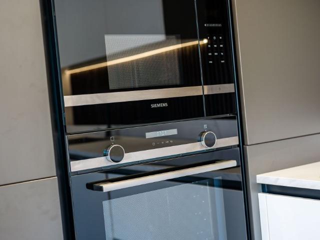 Apartment for rent in Bradshaw, Lee Bank