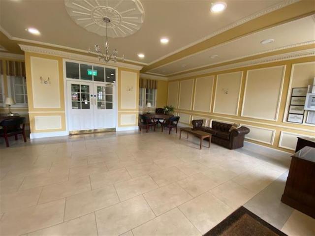 Apartment for rent in Kensington, Darwin Park