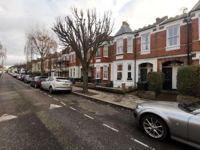 Apartment for rent in Wood Green, London Borough of Haringey