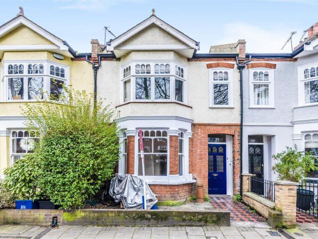 Apartment for rent in Mortlake, Greater London