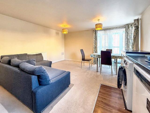 Apartment for rent in Bede Island, Old Wharf