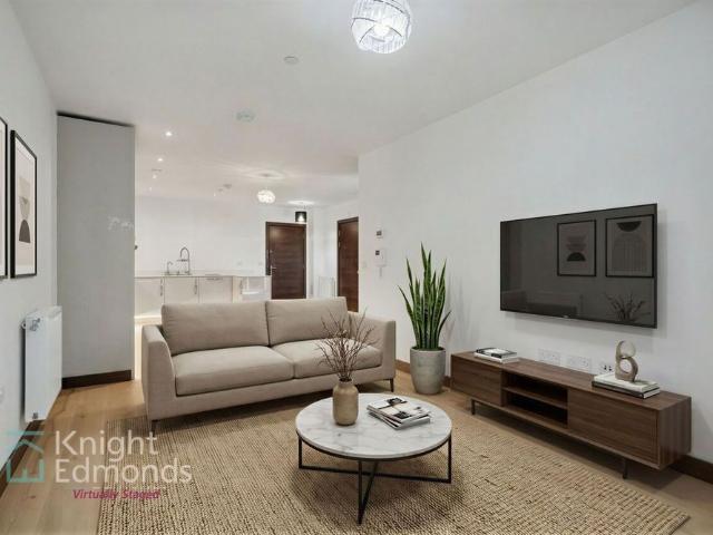 Apartment for rent in Ringlestone, Midway