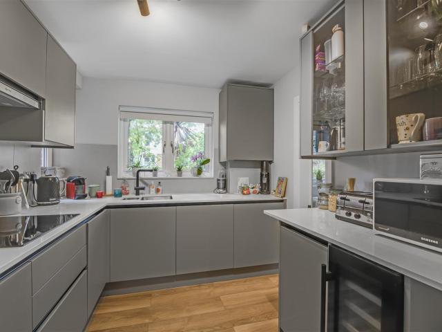 Apartment for rent in East Sheen, Greater London
