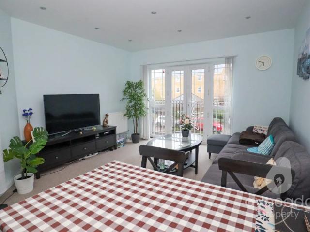 Apartment for rent in Dettingen Park, Deepcut