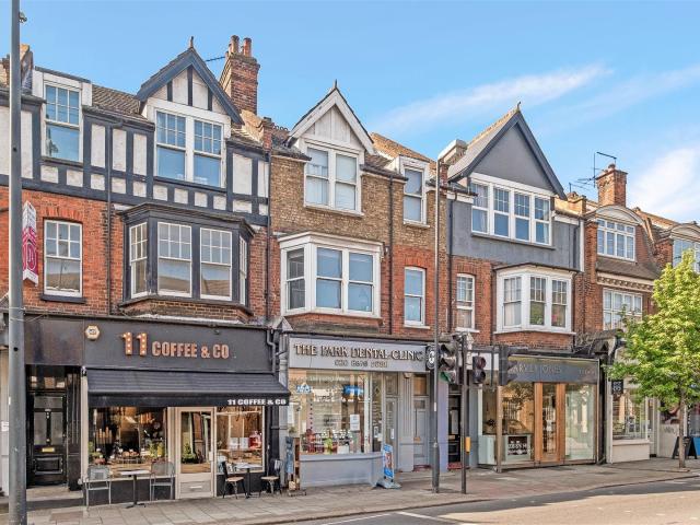 Apartment for rent in East Sheen, Greater London