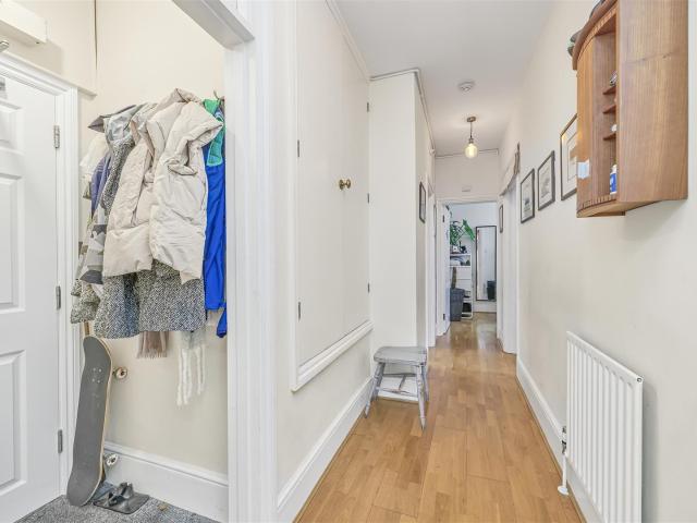 Apartment for rent in North Sheen, Greater London