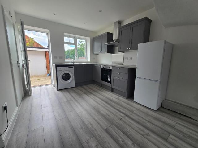 Apartment for rent in Watford Rural, Batchworth