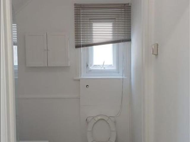 Apartment for rent in London Borough of Croydon, Waddon