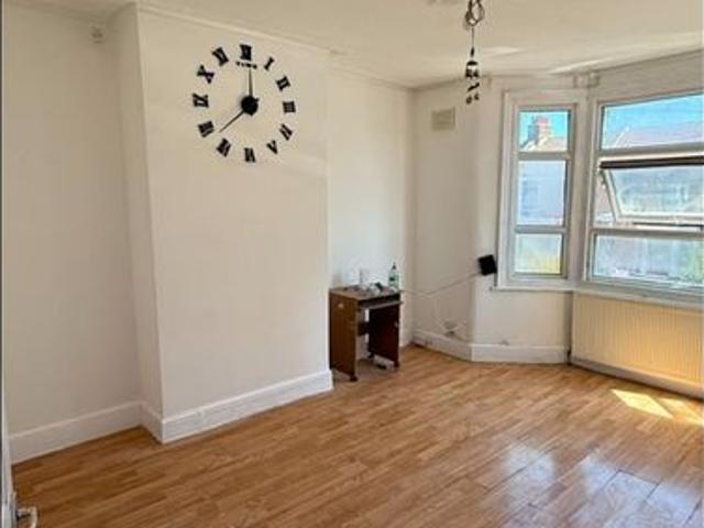 Apartment for rent in Gants Hill, Greater London