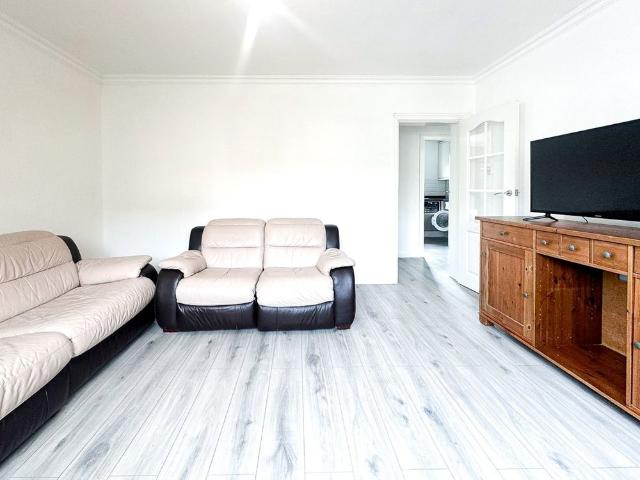 Apartment for rent in Westminster, Victoria
