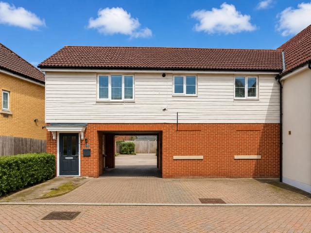 Flat for sale in Essex
