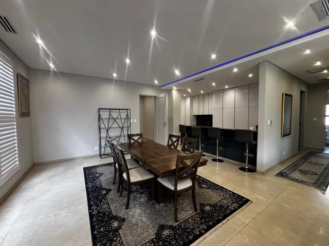 Apartment for rent in Westcliff, Johannesburg