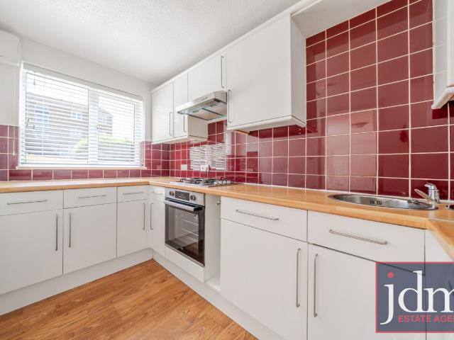 Apartment for rent in Ramsden, Greater London