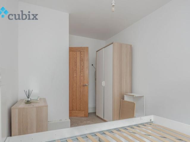 Apartment for rent in Browning Estate, Greater London