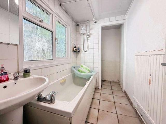 House for sale in Newtown, Reading