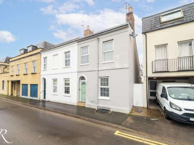 House for sale in Golden Valley, Gloucestershire