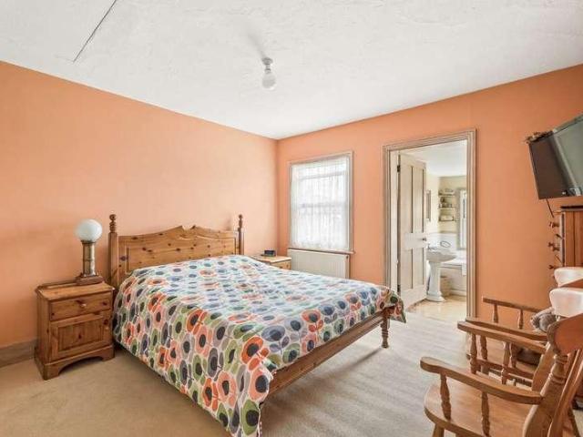 House for sale in Iver