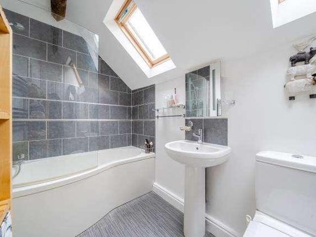 House for sale in Knighton