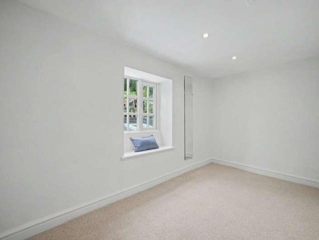 House for sale in Sicklinghall, North Yorkshire