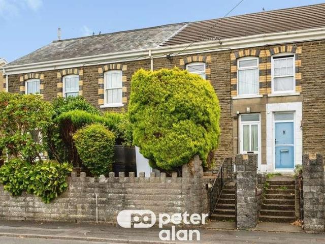 House for sale in Crynant