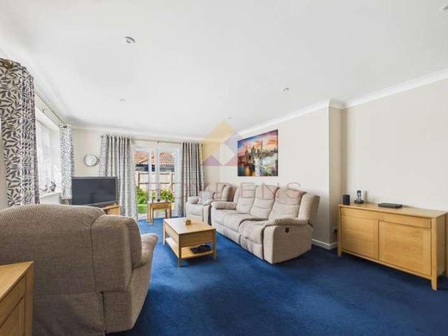 House for sale in Frinton and Walton, Dale Hill