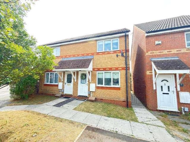 House for sale in Leagrave, Luton