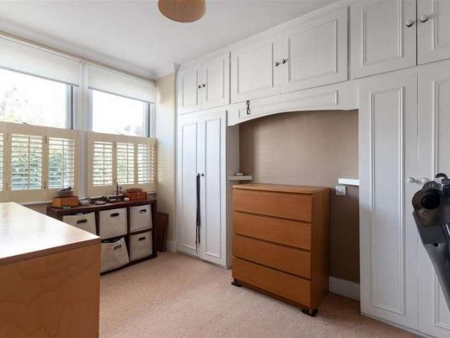 House for sale in London Borough of Merton, Raynes Park