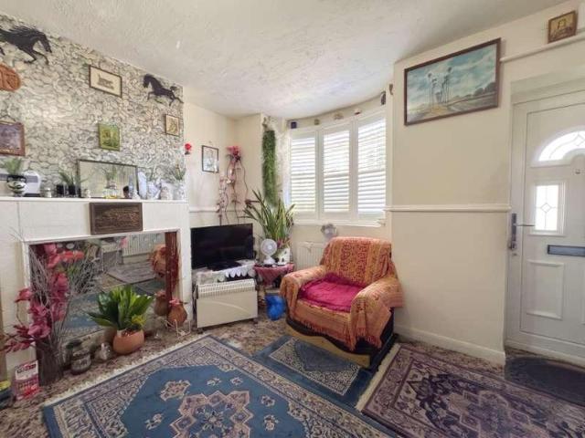 House for sale in Little Ilford, Greater London