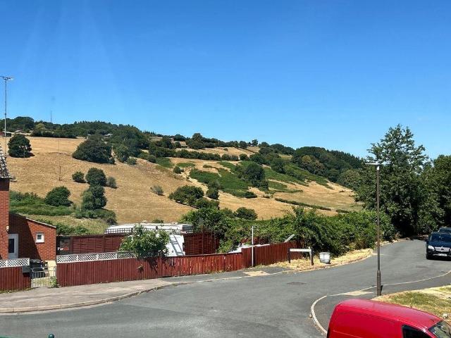House for sale in Bromsberrow Heath, Gloucestershire