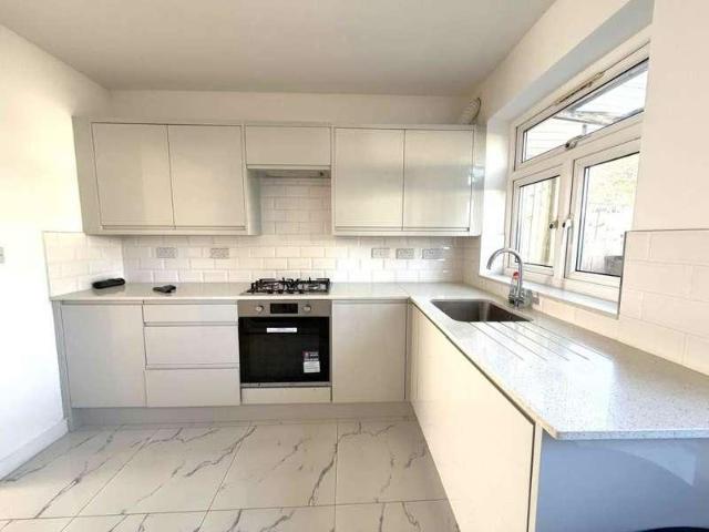 House for sale in London Borough of Barking and Dagenham, Greater London