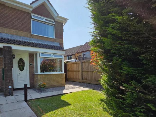 House for sale in Bryncethin, Wales