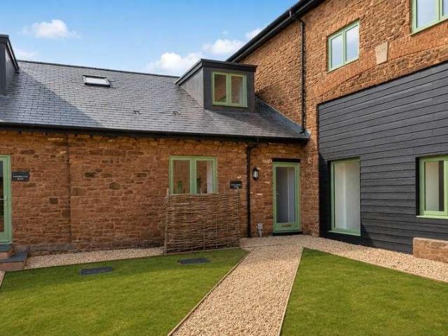 House for sale in West Clyst, Budlake