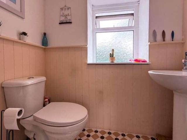 House for sale in Llanerchymedd, Wales