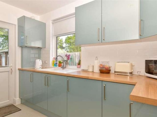 House for sale in Barnehurst, Greater London