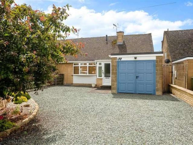 House for sale in Fossebridge, Gloucestershire