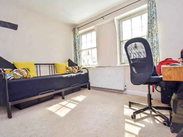 House for sale in The Butts, Kent