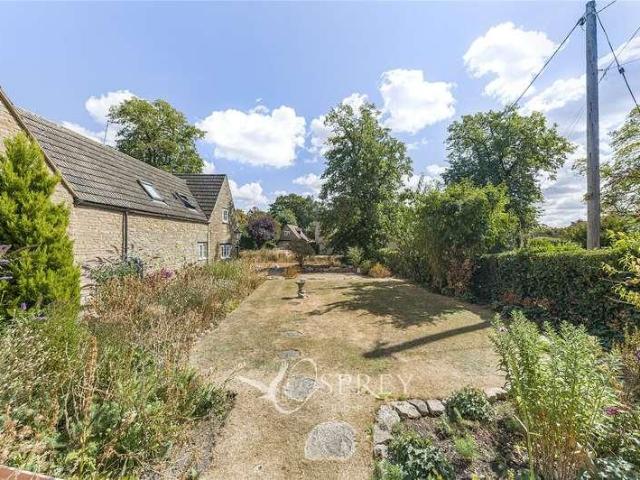 House for sale in Armston