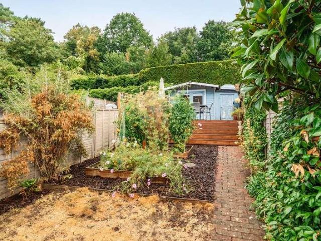 House for sale in Busbridge, Fole