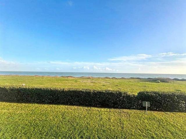 Flat for sale in Crumbles, Eastbourne