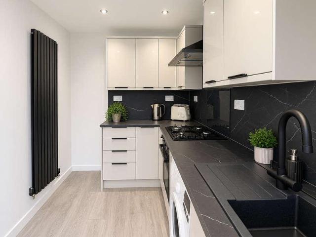 House for sale in Penrhiwceiber, Miskin