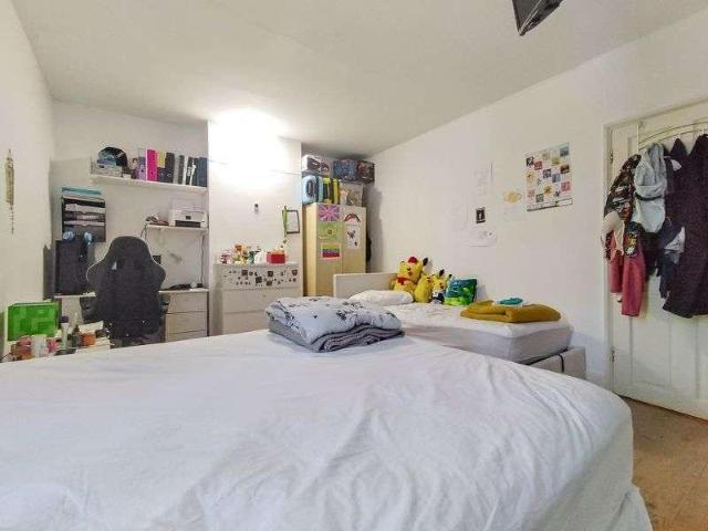 House for sale in Greater London